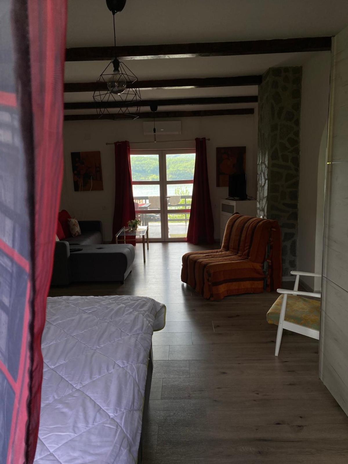 Appartement Tina à Tekija  Extérieur photo