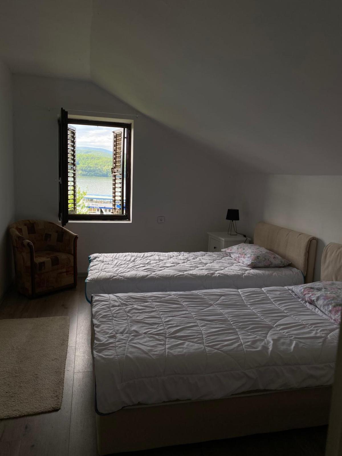 Appartement Tina à Tekija  Extérieur photo