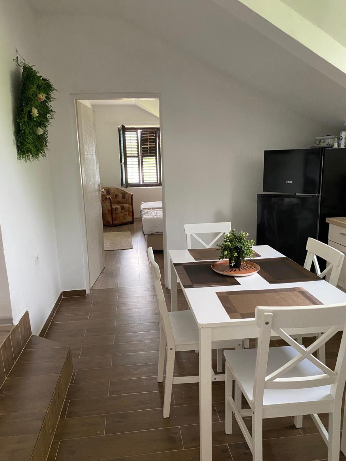 Appartement Tina à Tekija  Extérieur photo